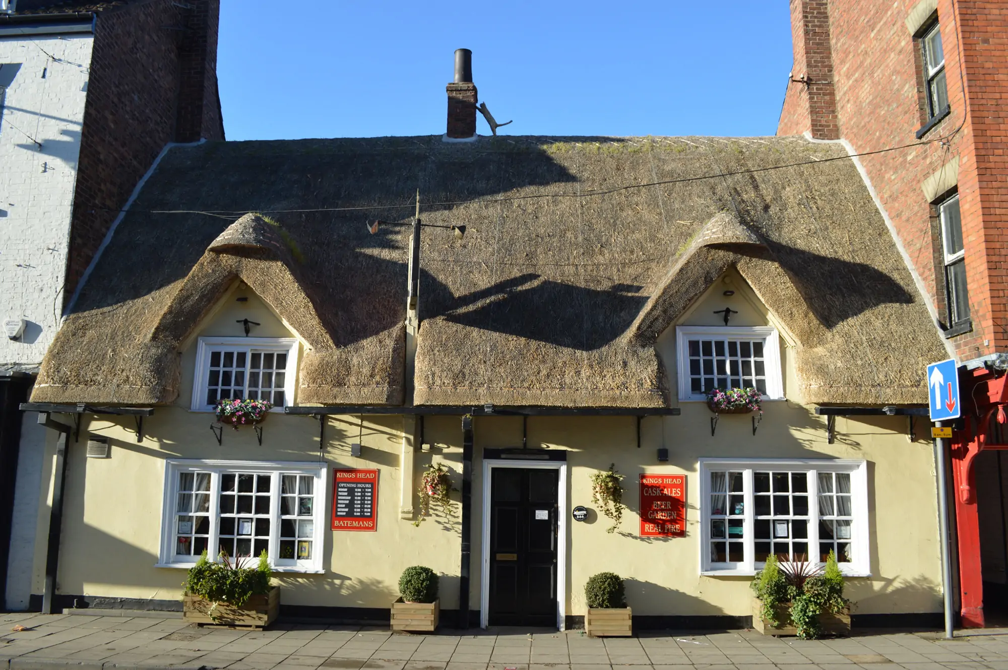 Kings Head Horncastle Pub - Batemans Brewery