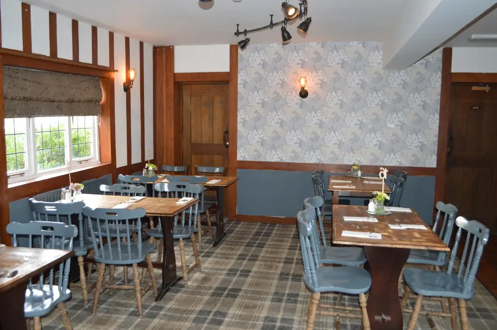 Batemans Pub - Ball House, Boston - Restaurant