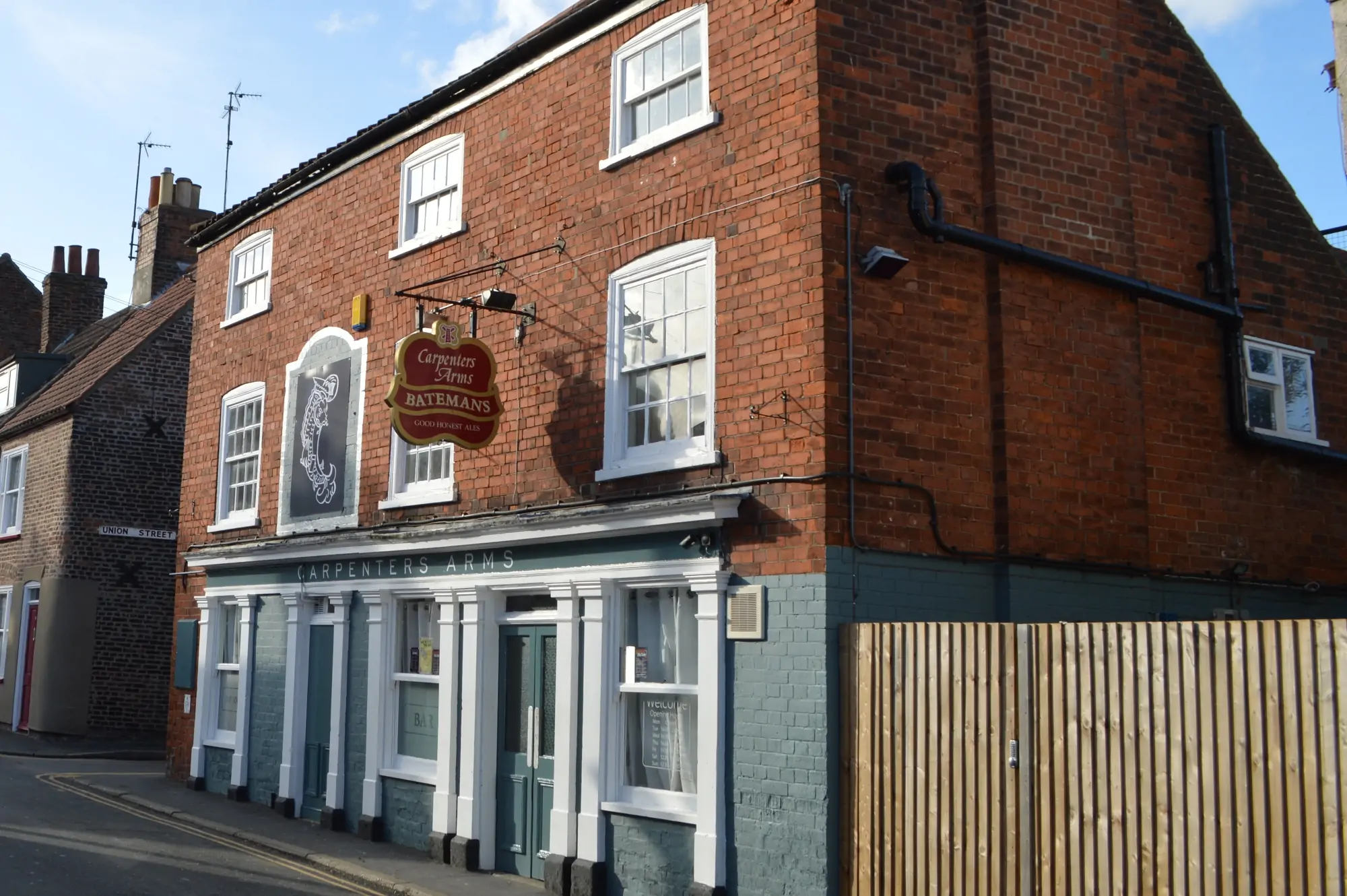 Carpenters Arms, Boston - Exterior Building