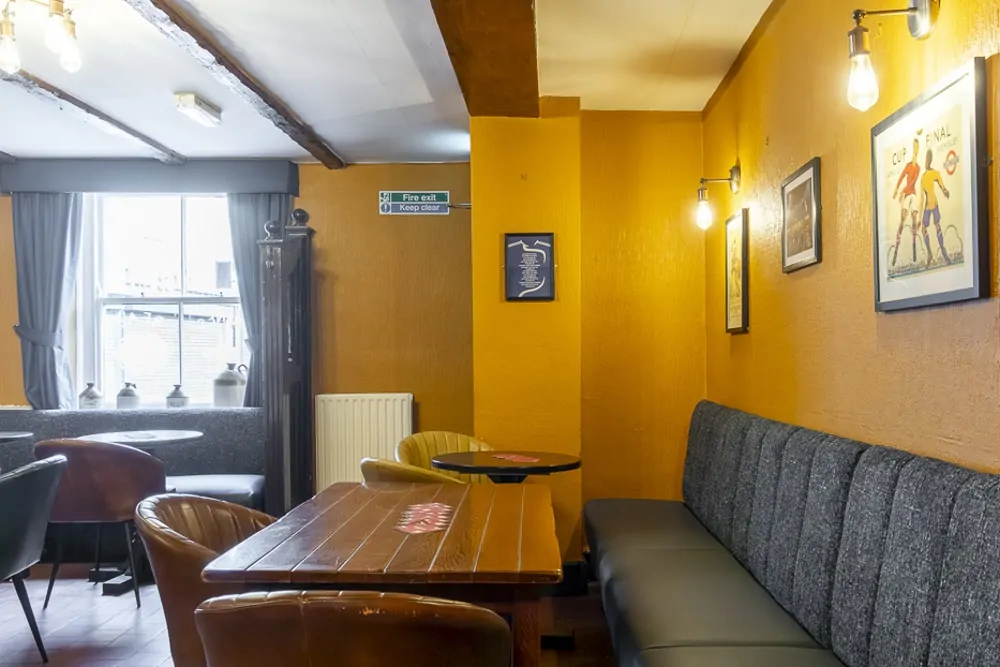 Batemans - Palmerston Arms Peterborough - Bar