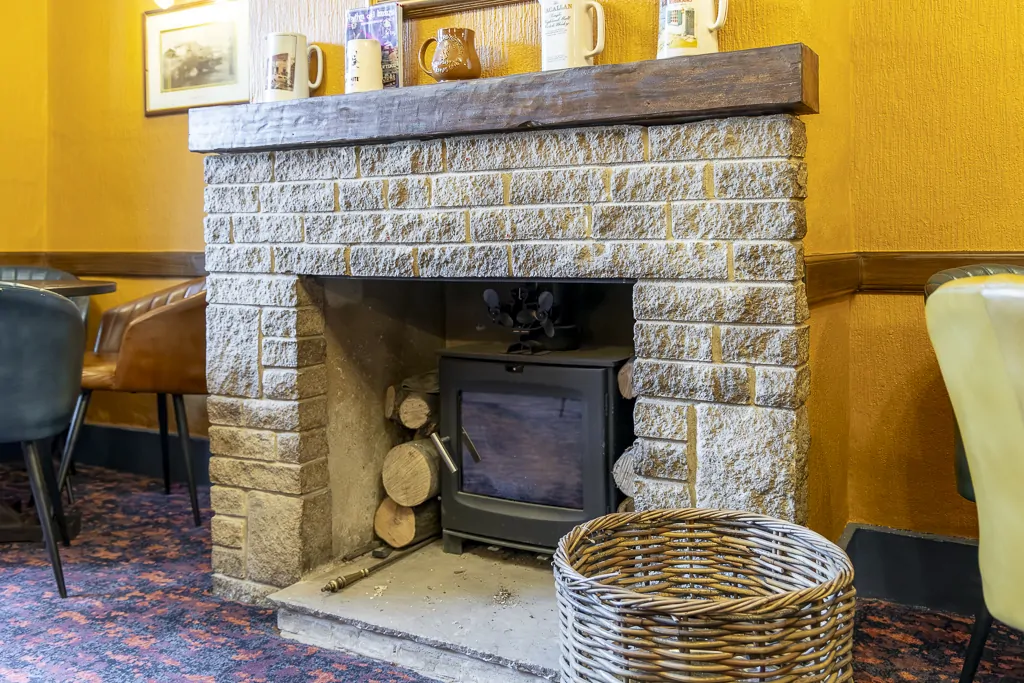 Batemans - Palmerston Arms - Bar Open Fire Place