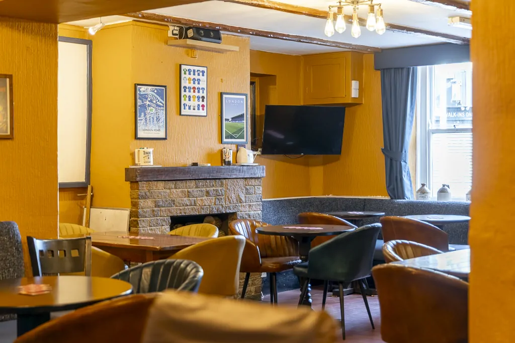Batemans - Palmerston Arms Peterborough - Bar