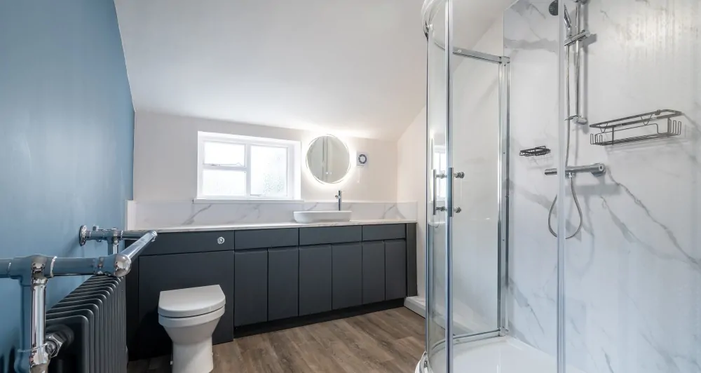 Batemans Pub - Bell Hotel, Burgh Le Marsh - Hotel Bathroom