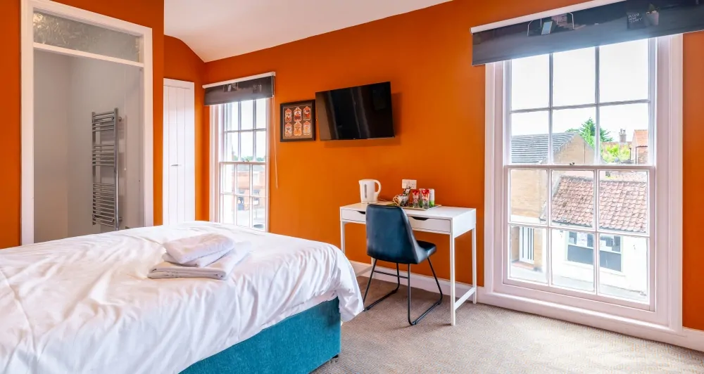Batemans Pub - Bell Hotel, Burgh Le Marsh - Hotel Bedroom