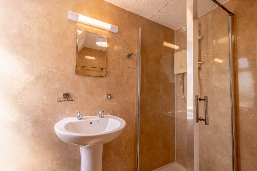 Batemans Pub - The Castle Inn, Freiston Living Accommodation