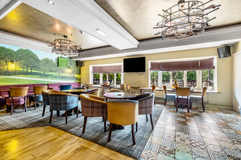 Batemans Pub - The Fairways, Brinsworth - Bar and Seating