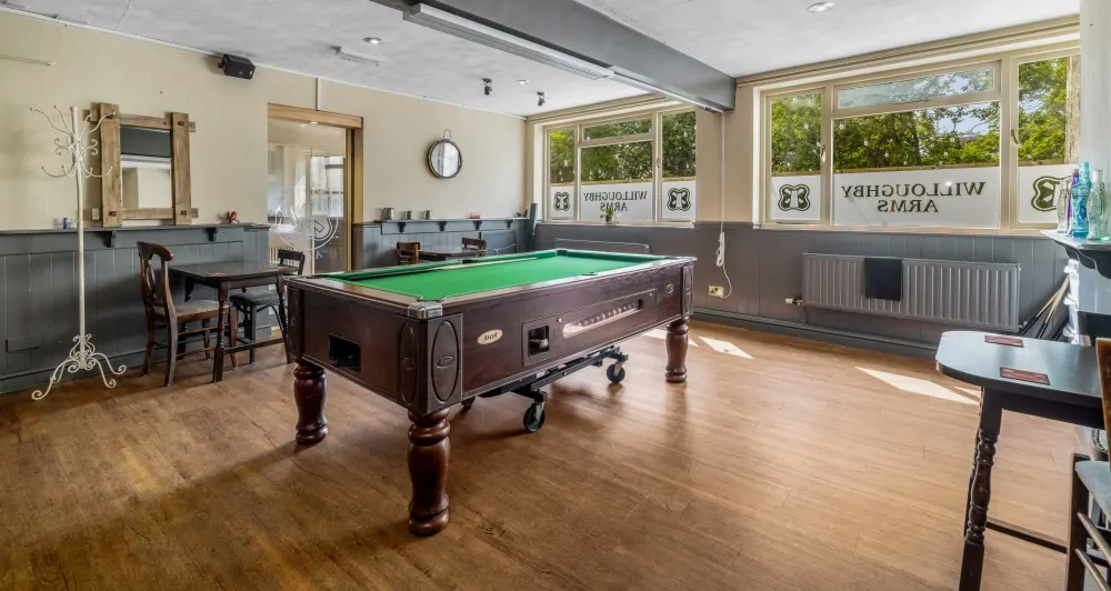 Batemans Pub - Willoughby Arms - Pool Room