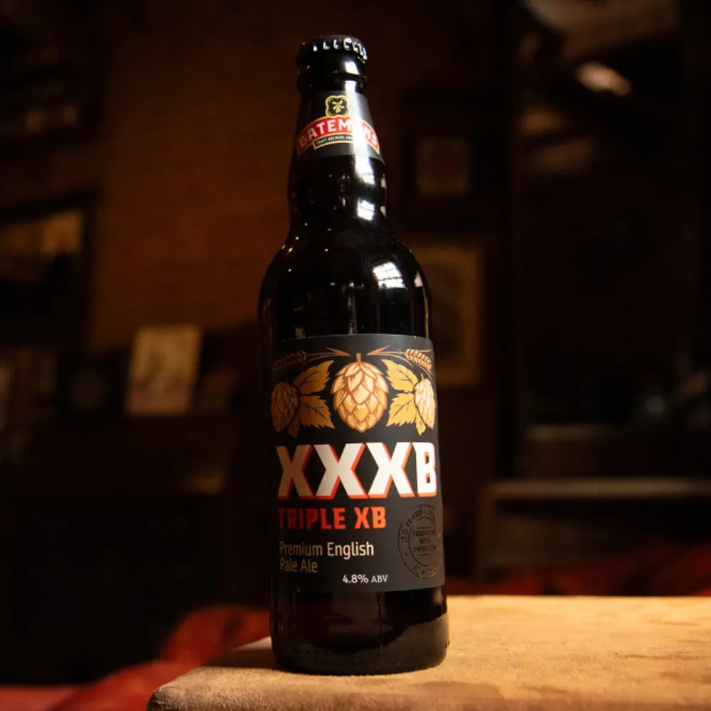 Batemans Triple XB [XXXB] - Bottled Beer Lifestyle Photo