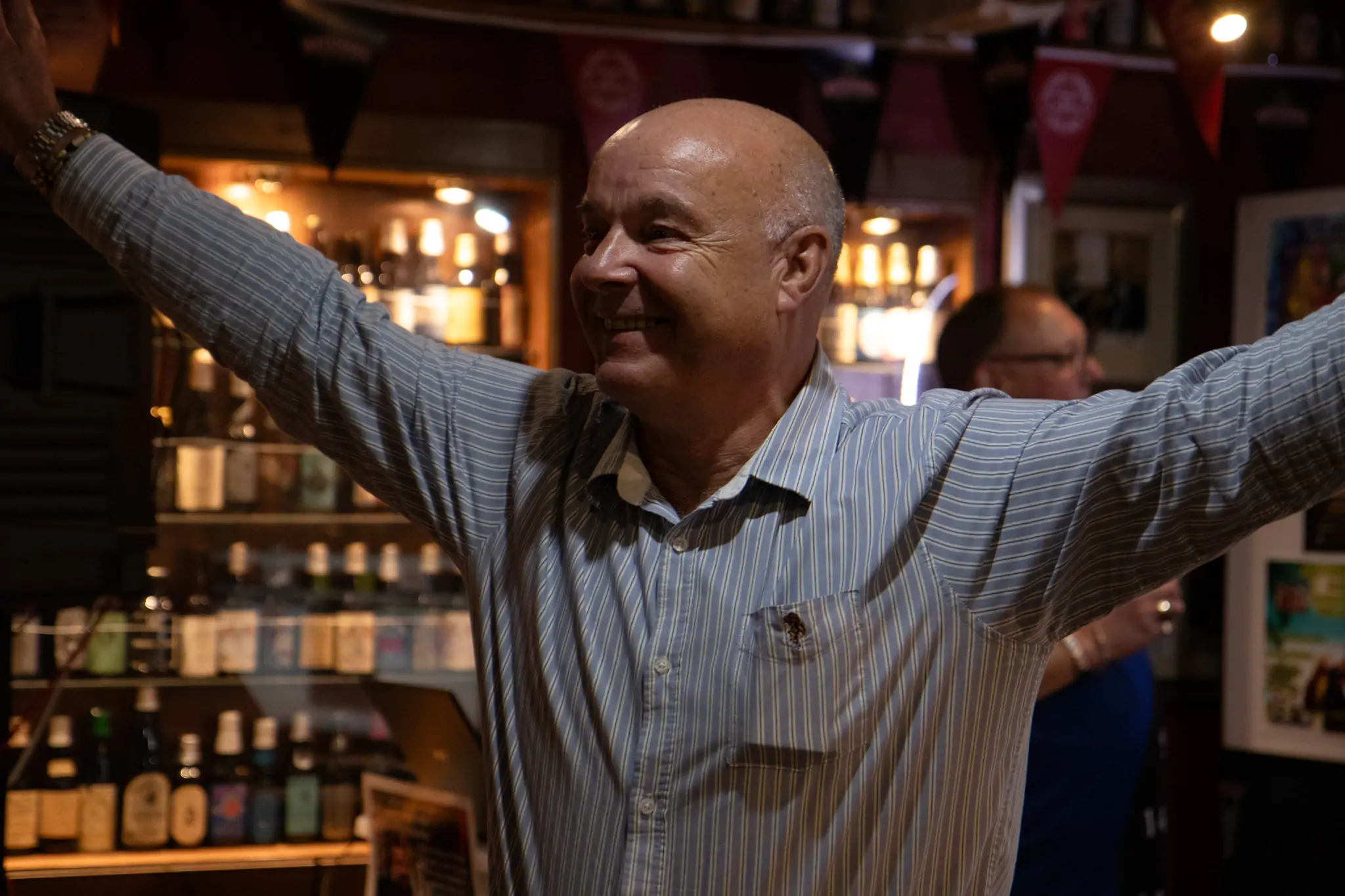 Peter Manley Pro Darts Player at the Batemans 150th anniversary celebrations darts - Stuart Bateman celebrating.
