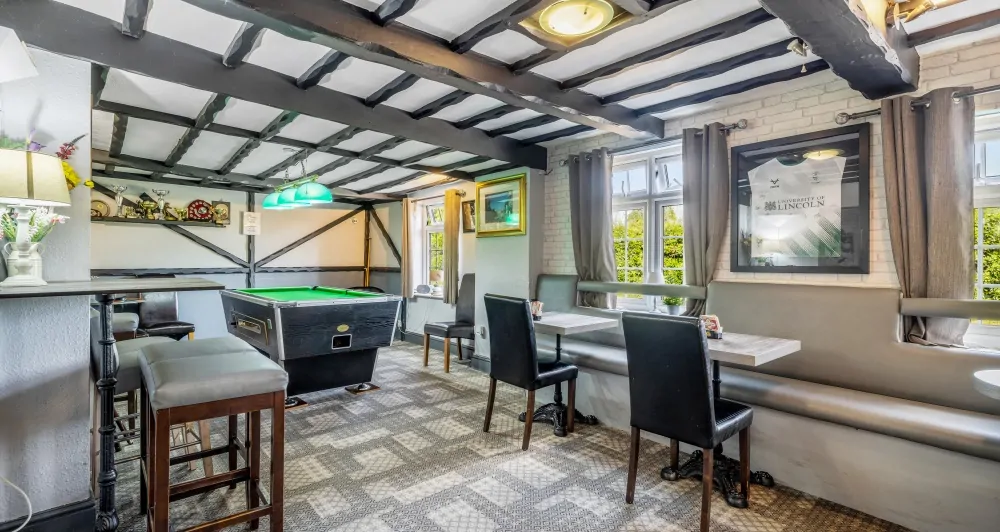 Batemans Pub - Carpenters Arms, Fiskerton - Bar Pool Area