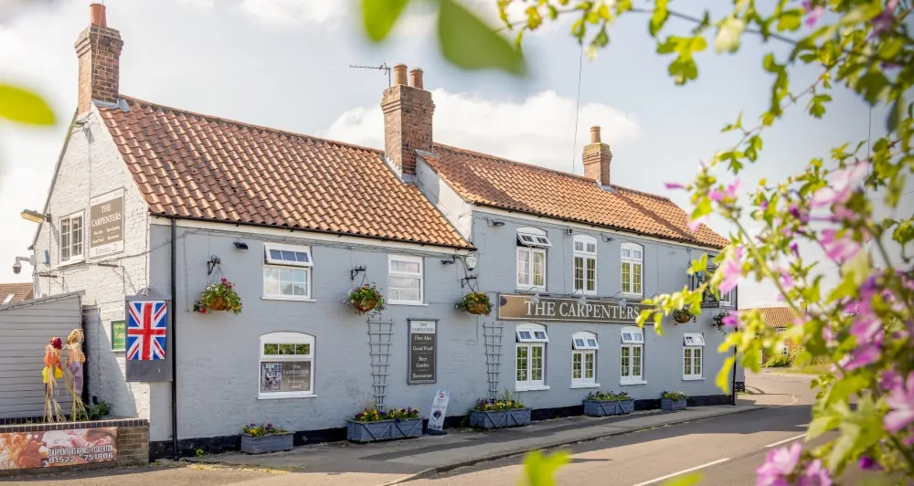 Batemans Pub - Carpenters Arms, Fiskerton - Pub Exterior