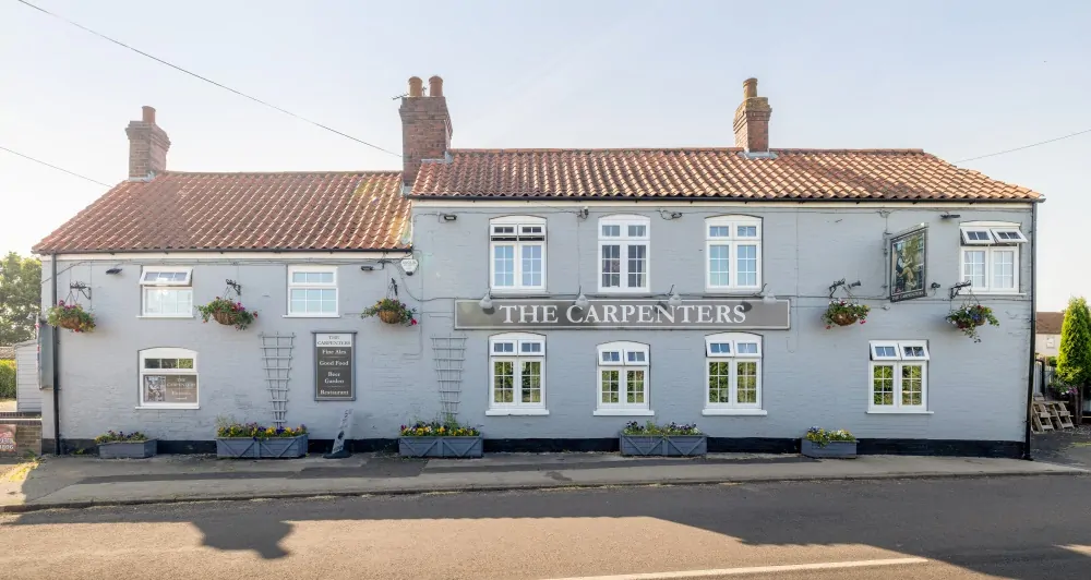 Batemans Pub - Carpenters Arms, Fiskerton - Pub Exterior