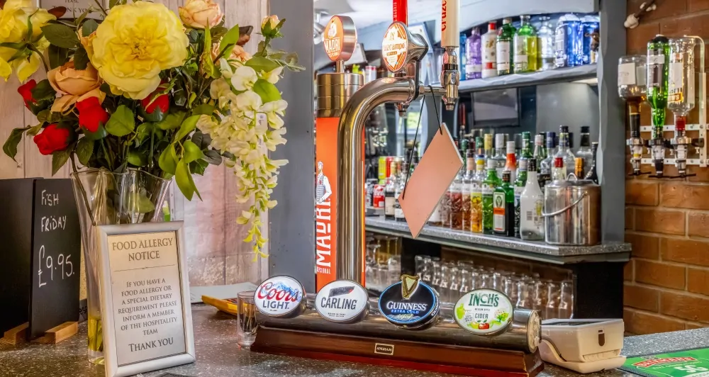Batemans Pub - Carpenters Arms, Fiskerton - PV - Bar