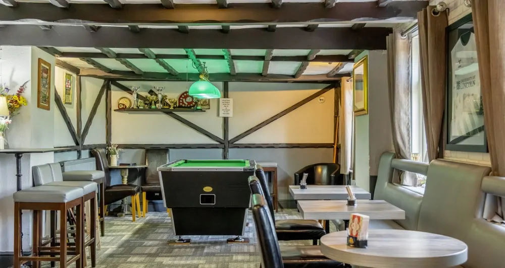 Batemans Pub - Carpenters Arms, Fiskerton - PV - Bar Pool Area
