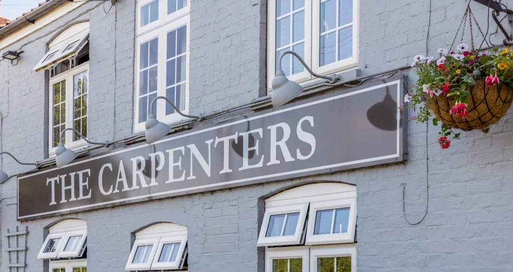 Batemans Pub - Carpenters Arms, Fiskerton - PV - Exterior Signage